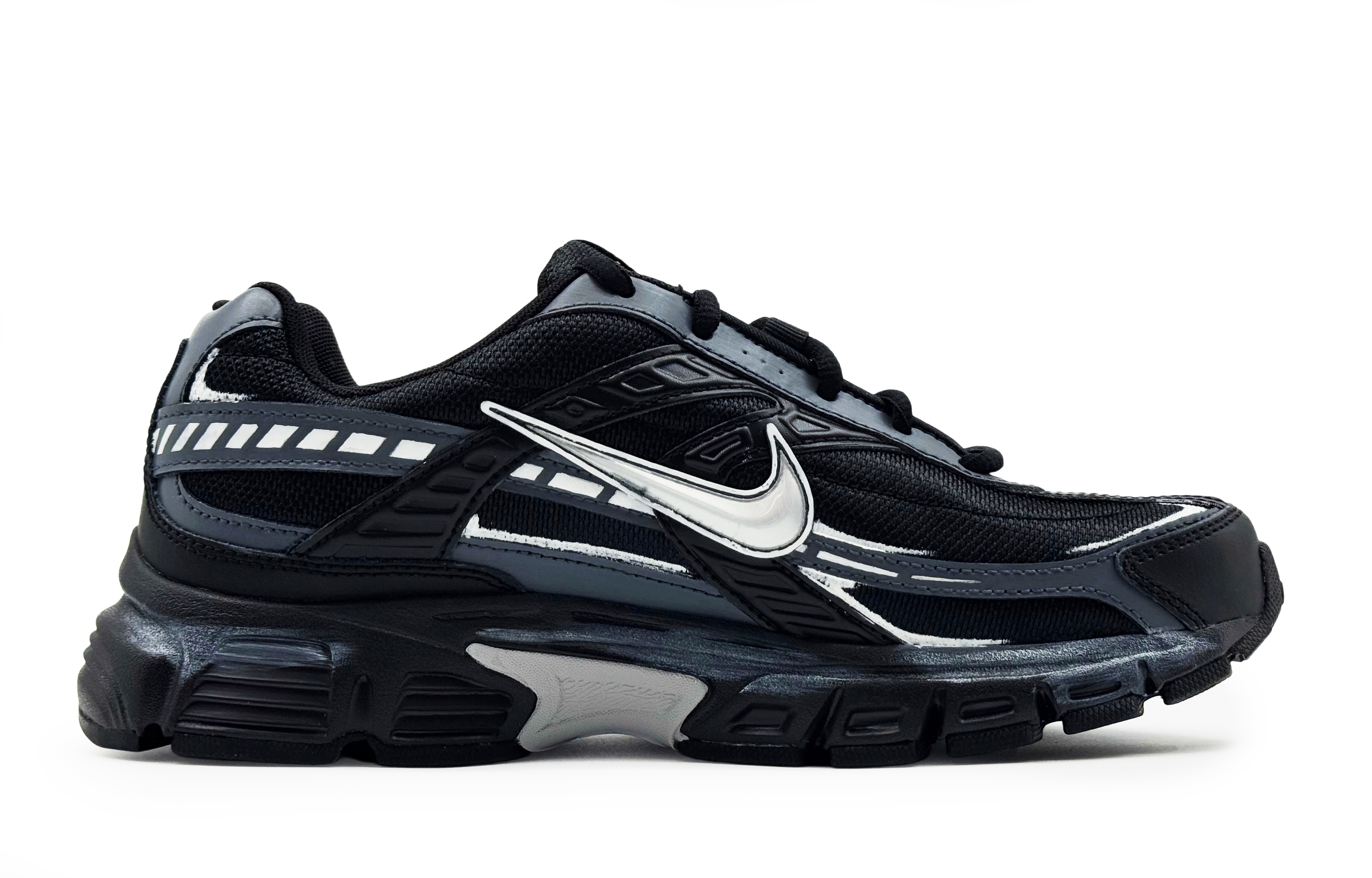 Nike Initiator Abrasion Resistant Low top Running Shoes Men’s Black White