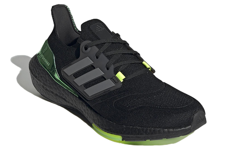 Adidas UltraBoost 22 ‘Black Beam Green’