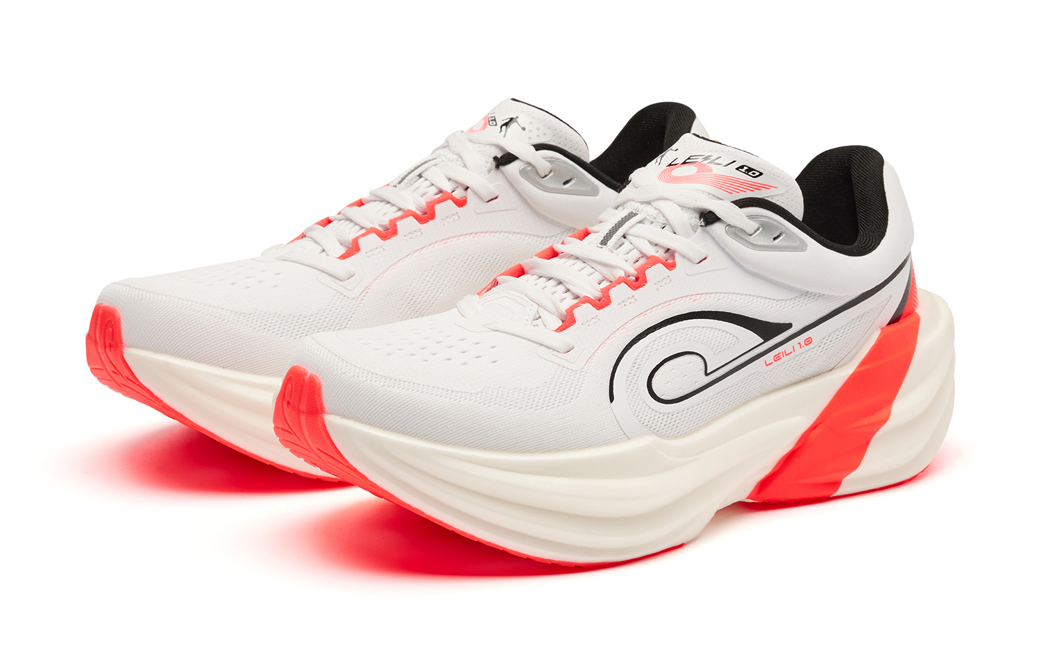 QIAODAN Thunderbolt Cushioning Slip Resistant Abrasion Resistant Breathable Balance Low top