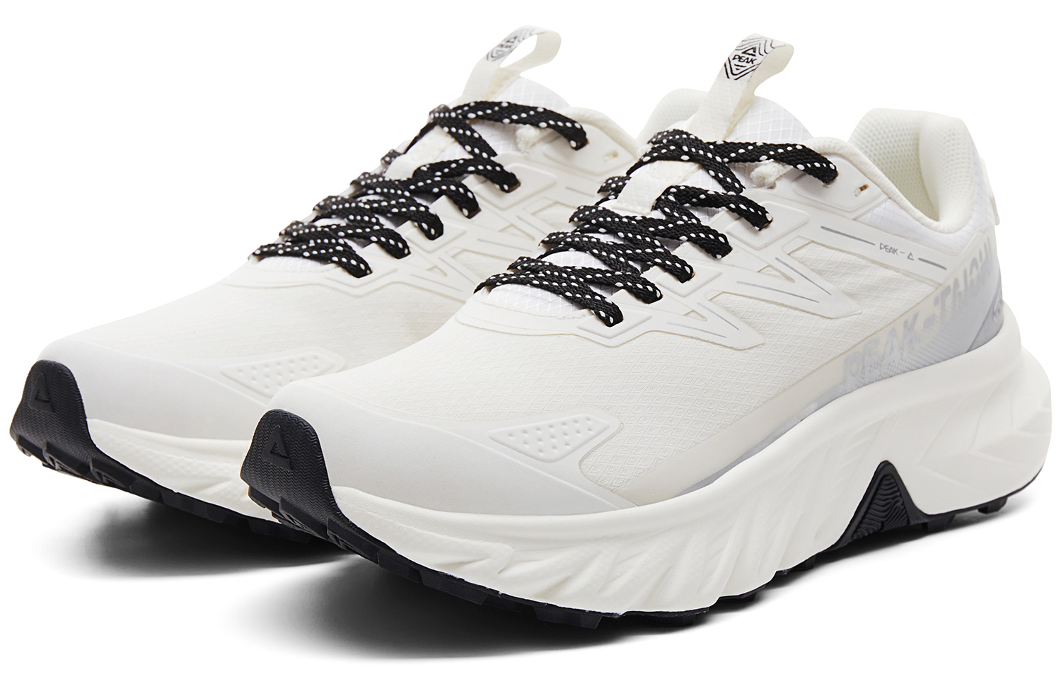 PEAK Fabric Slip Resistant Abrasion Resistant Low top Trail Running Shoes Women’s Ivory