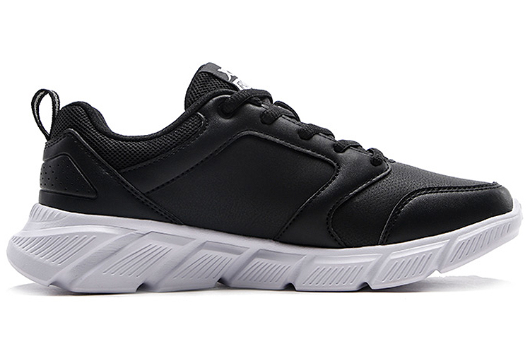 XTEP Synthetic Leather Waterproof Low top Running Shoes Women’s Black