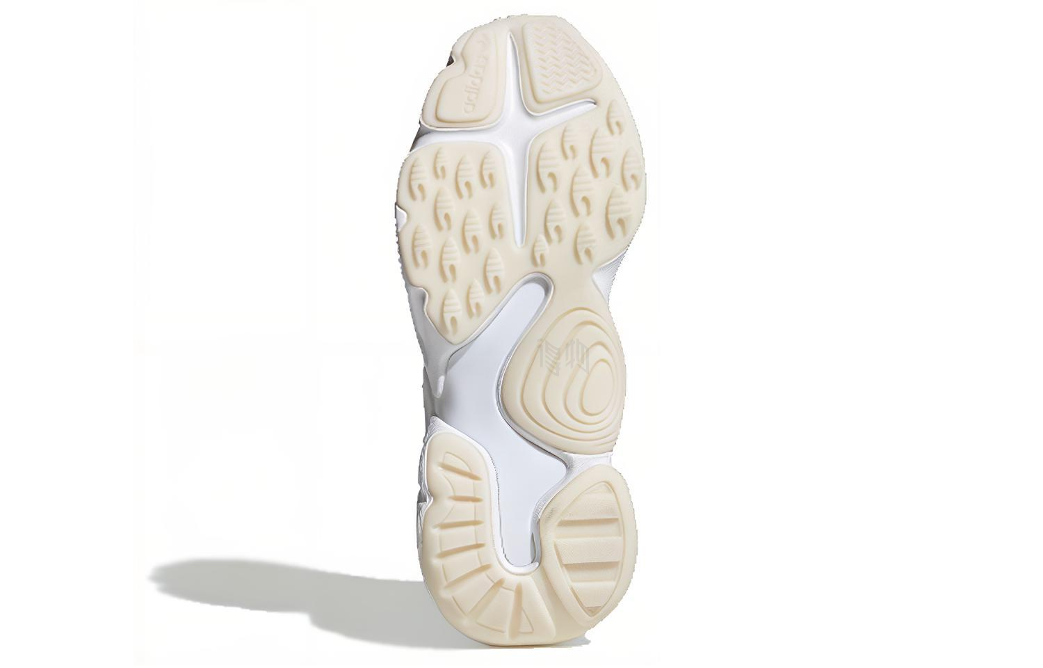 Женские кроссовки adidas originals Magmur Runner (черно-белый) — фото 6