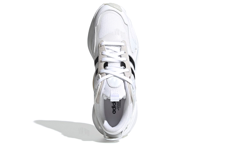 Женские кроссовки adidas originals Magmur Runner (черно-белый) — фото 5