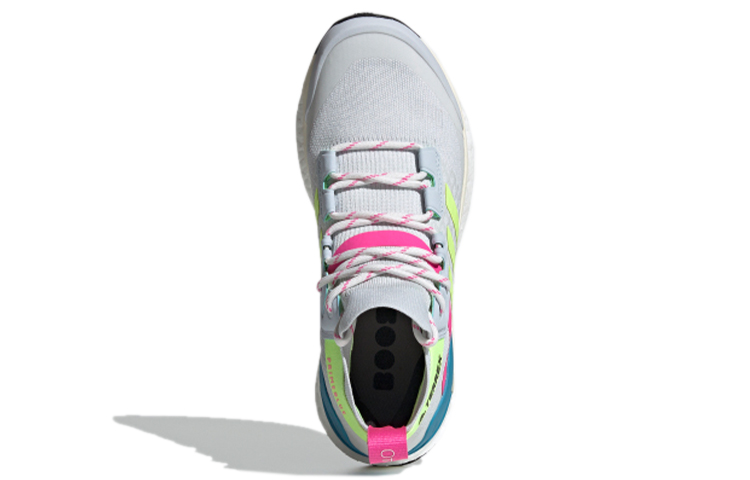 Женские кроссовки adidas Terrex Free Hiker Primeblue (синие) — Синий / жёлтый / розовый — фото 5