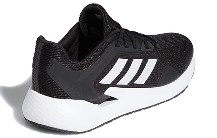Мужские кроссовки adidas Alphatorsion 360 (черно-белые) — Чёрный / белый — фото 4