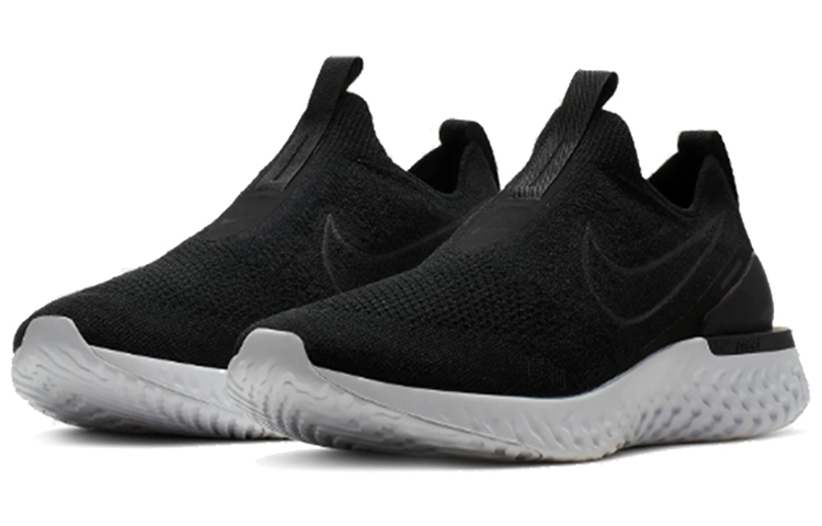Кроссовки Nike Epic Phantom React Flyknit (черно-белый) — фото 2