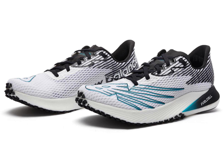 Женские кроссовки New Balance 363 V7 (черно-белые) — фото 2