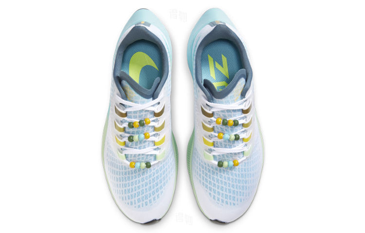 Женские кроссовки Nike Pegasus 37 (бело-голубые) — 白色/浅蓝/激光橙/蒸气绿 — фото 4