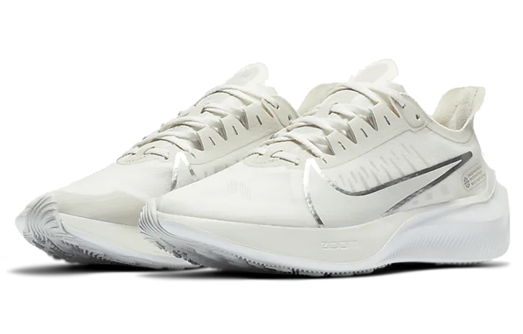 Женские кроссовки Nike Zoom Gravity 1 (серебристо-белые) — Серебристый / белый — фото 3