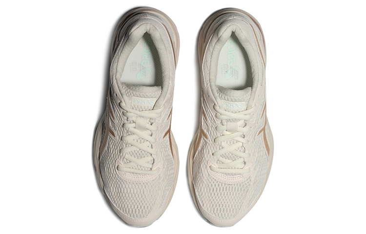 Женские кроссовки ASICS Gel-Flux 4 (бело-золотые) — Белый / золотой — фото 2