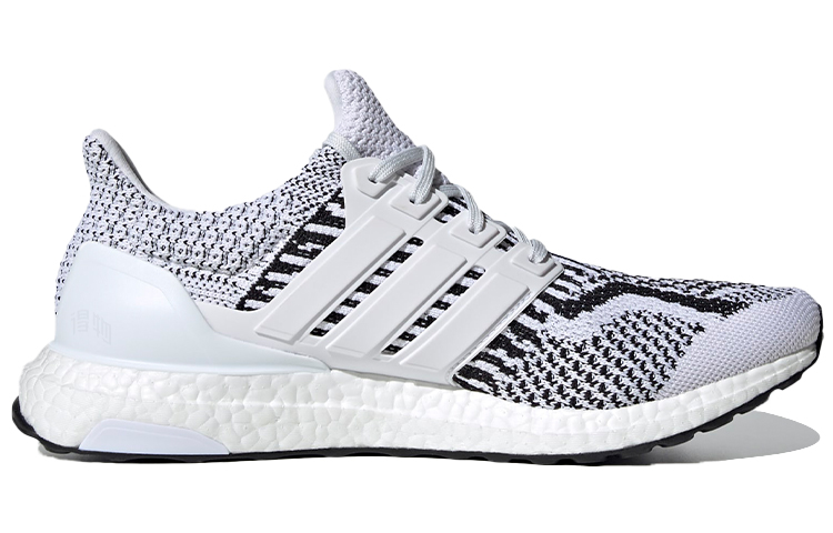 Мужские кроссовки adidas ULT DNA Zebra (бело-черные) — фото 2
