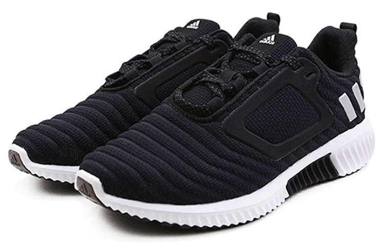 Женские кроссовки adidas Climawarm All Terrain w (черно-белые) — фото 3
