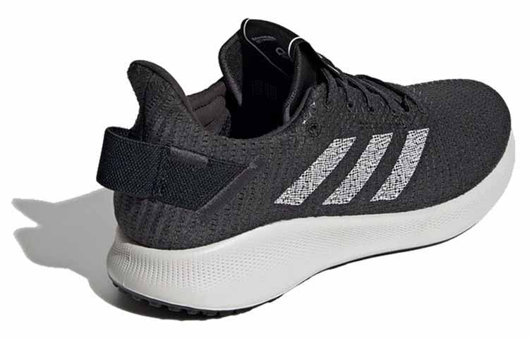 Женские кроссовки adidas SenseBounce+ Street (черно-серый) — фото 3