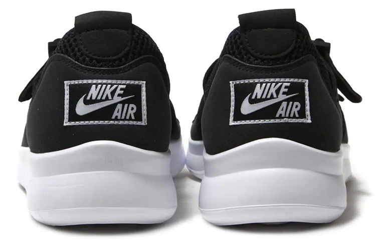 Мужские кроссовки Nike Air Sock Racer SE (черно-белые) — фото 5
