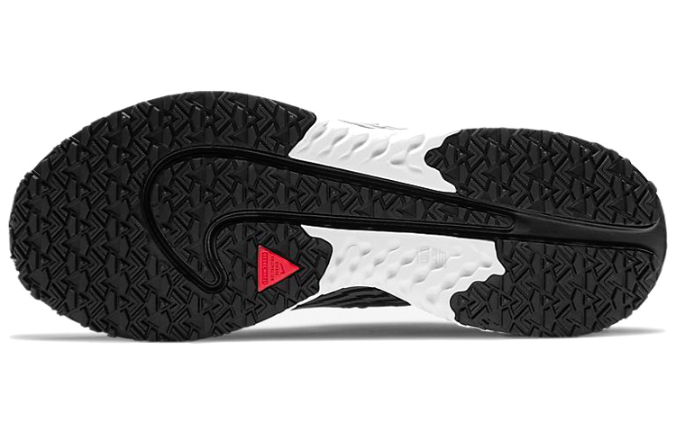 Женские кроссовки Nike Legend React 3 (черный / белый) — Чёрный / белый — фото 6