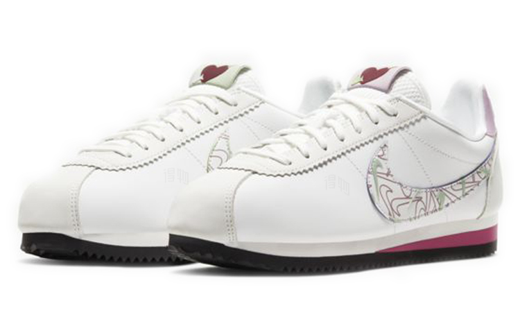Женские кроссовки Nike Cortez SE "Valentine's Day" (розово-белые) — фото 3
