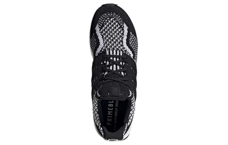 Кроссовки adidas ULT Boost (черно-белый) — фото 5