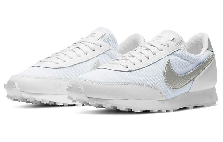 Женские кроссовки Nike Daybreak (бежево-серебряные) — фото 3