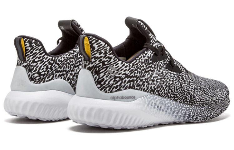 Кроссовки adidas AlphaBounce (черно-белые) — 黑/金属铁色/亮灰 — фото 4