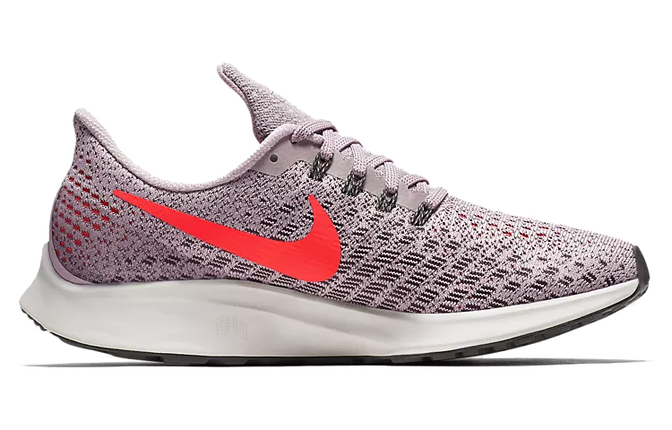 Женские кроссовки Nike Pegasus 35 (серо-красный) — фото 2