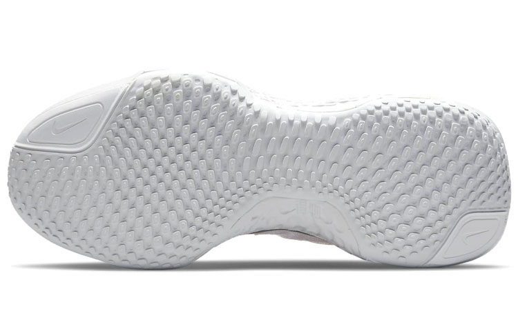 Женские кроссовки Nike Invincible Run 1 (бело-серебряные) — фото 6