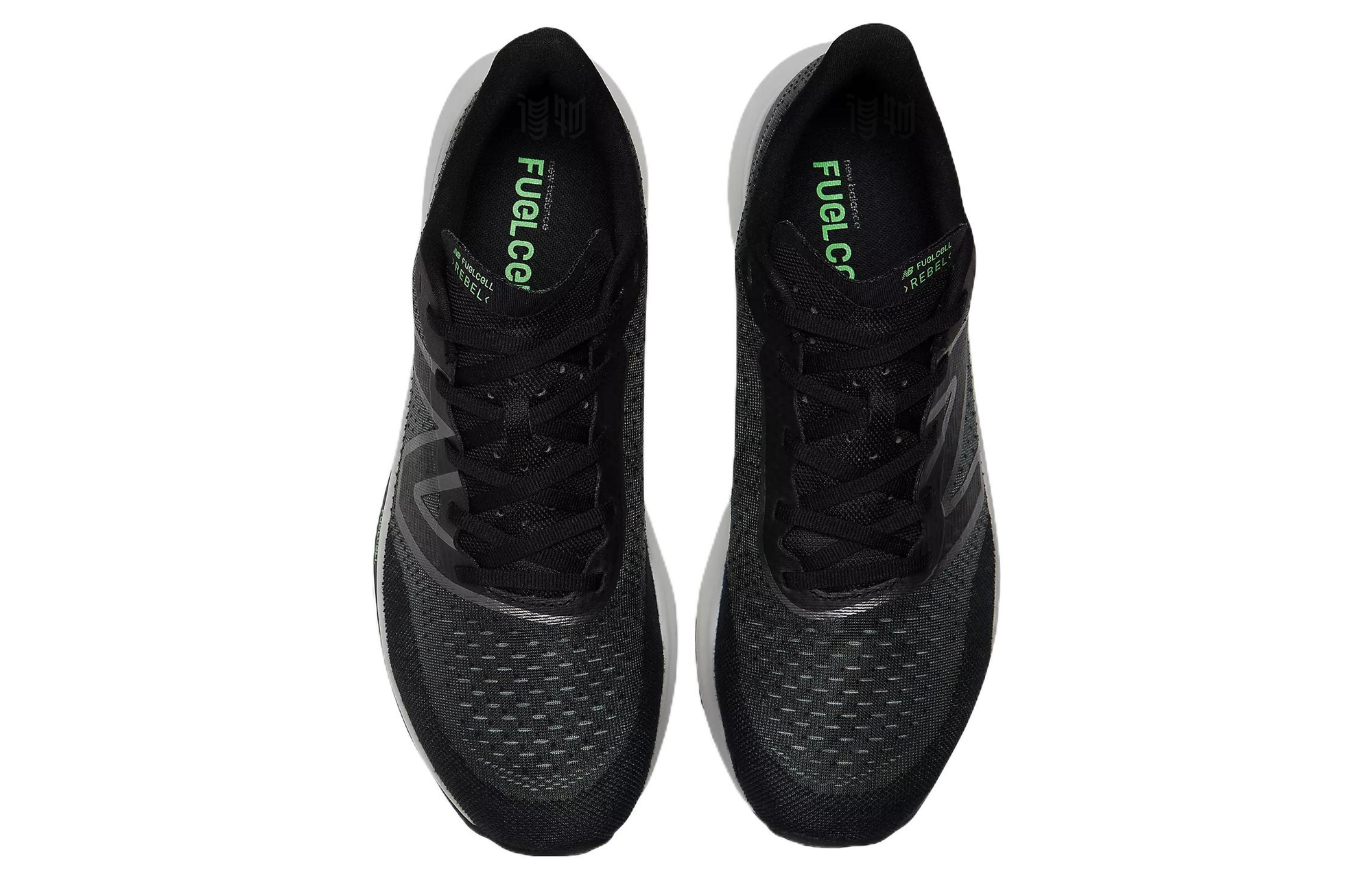 Мужские кроссовки New Balance New Balance NB FuelCell (черно-белые с зеленым) — фото 4