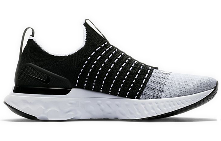 Мужские кроссовки Nike React Phantom Run Flyknit 2 (черно-белые) — Чёрныйбелый — фото 2