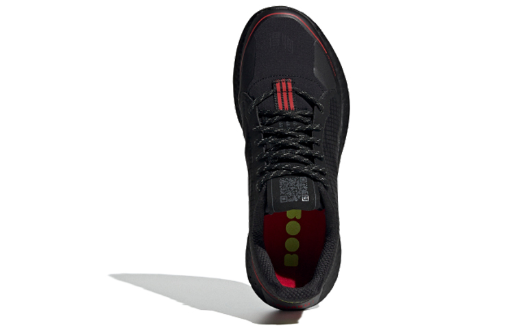 Унисекс кроссовки adidas Senseboost Go (черно-красные) — фото 4