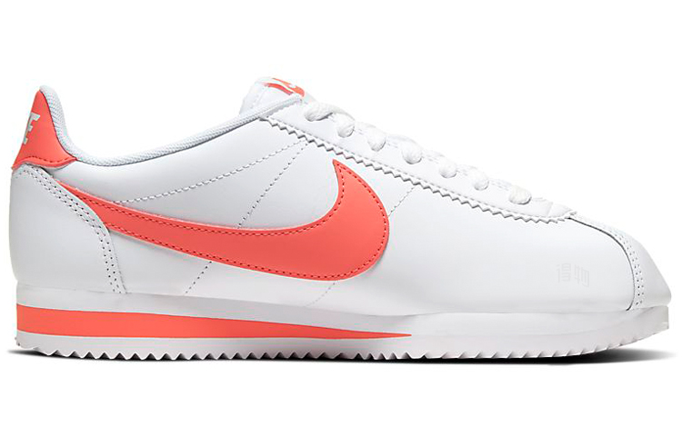 Женские кроссовки Nike Cortez Leather (бело-розовый) — фото 2