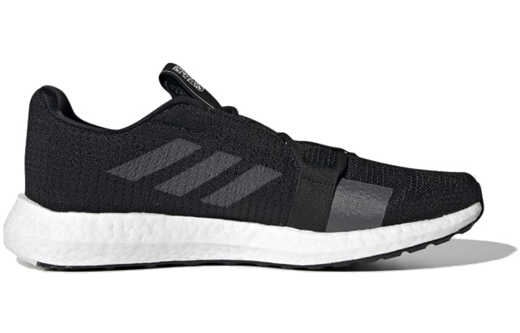 Мужские кроссовки adidas Senseboost Go (черно-белые) — фото 2
