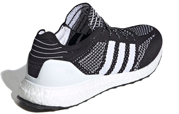 Мужские кроссовки adidas ULT (черно-белые) — фото 4