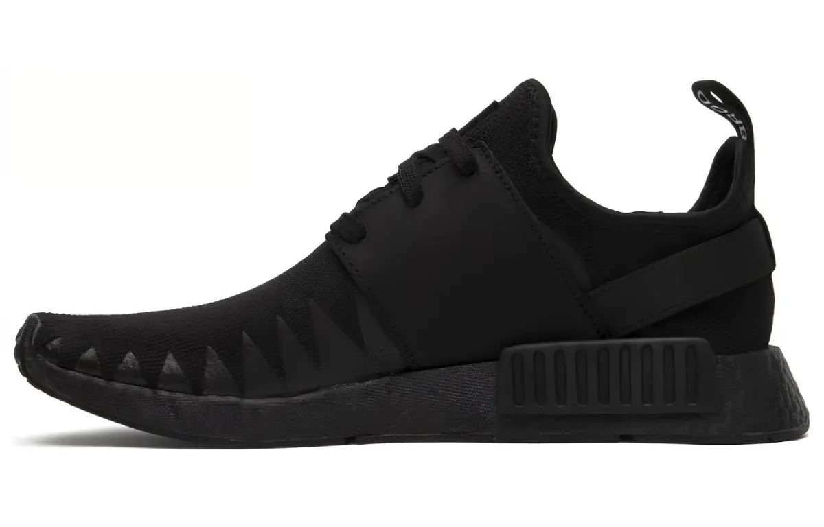 Adidas Originals Neighborhood x Adidas Originals NMD_R1 Primeknit 'Triple Black'