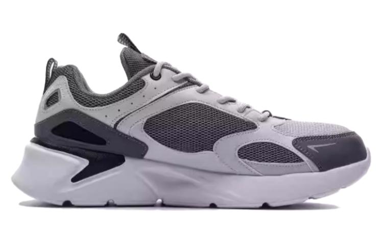 QIAODAN Slip Resistant Abrasion Resistant Low top Running Shoes Men’s Gray Silver