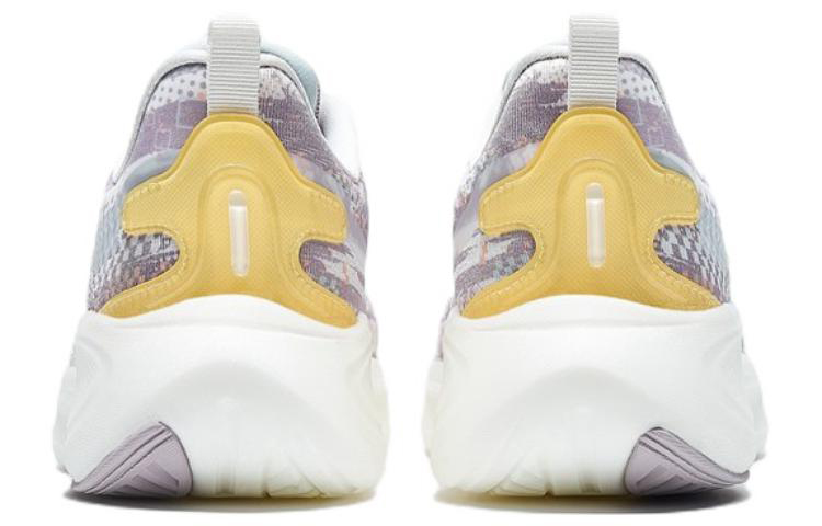 XTEP Running Shoes Women’s White Gray