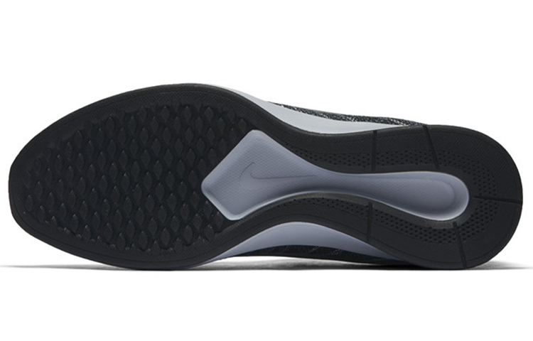 Женские кроссовки Nike Dualtone Racer (черно-серебристые) — фото 6