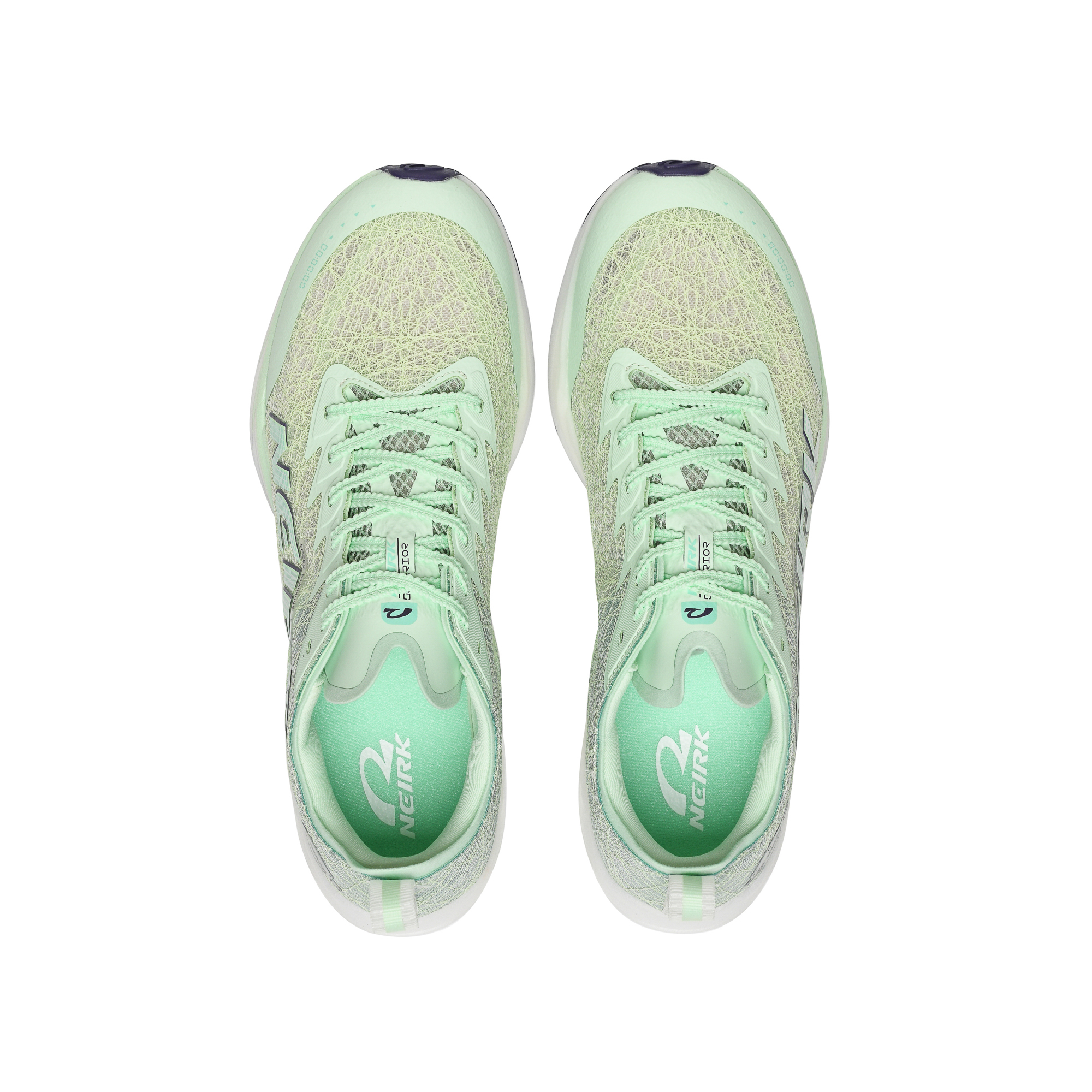 Neirk Training Running Shoes Unisex Seeking Plum Blossom In The Snow
