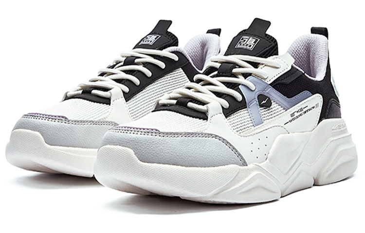 Erke Bai Qian Breathable Abrasion Resistant Slip Resistant Low top Running Shoes Women’s Black White