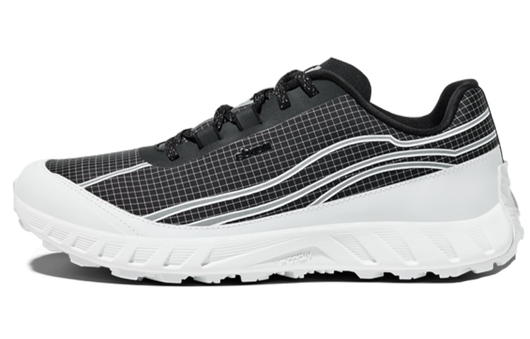 Norda 002 Trail Lace-up Sneakers