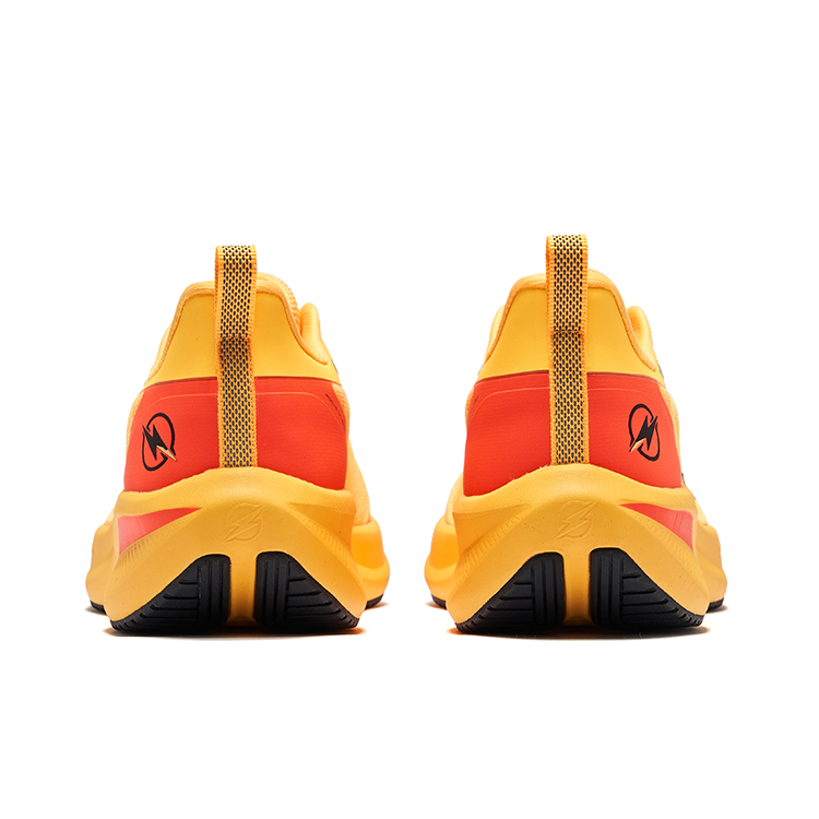 Erke Cushioning Lightweight Rebound Low top Running Shoes Men’s Fluorescent Sweet Orange Blush