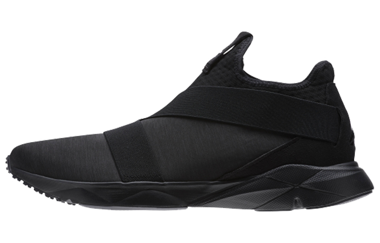 Supreme Strap Reebok ‘Triple Black’