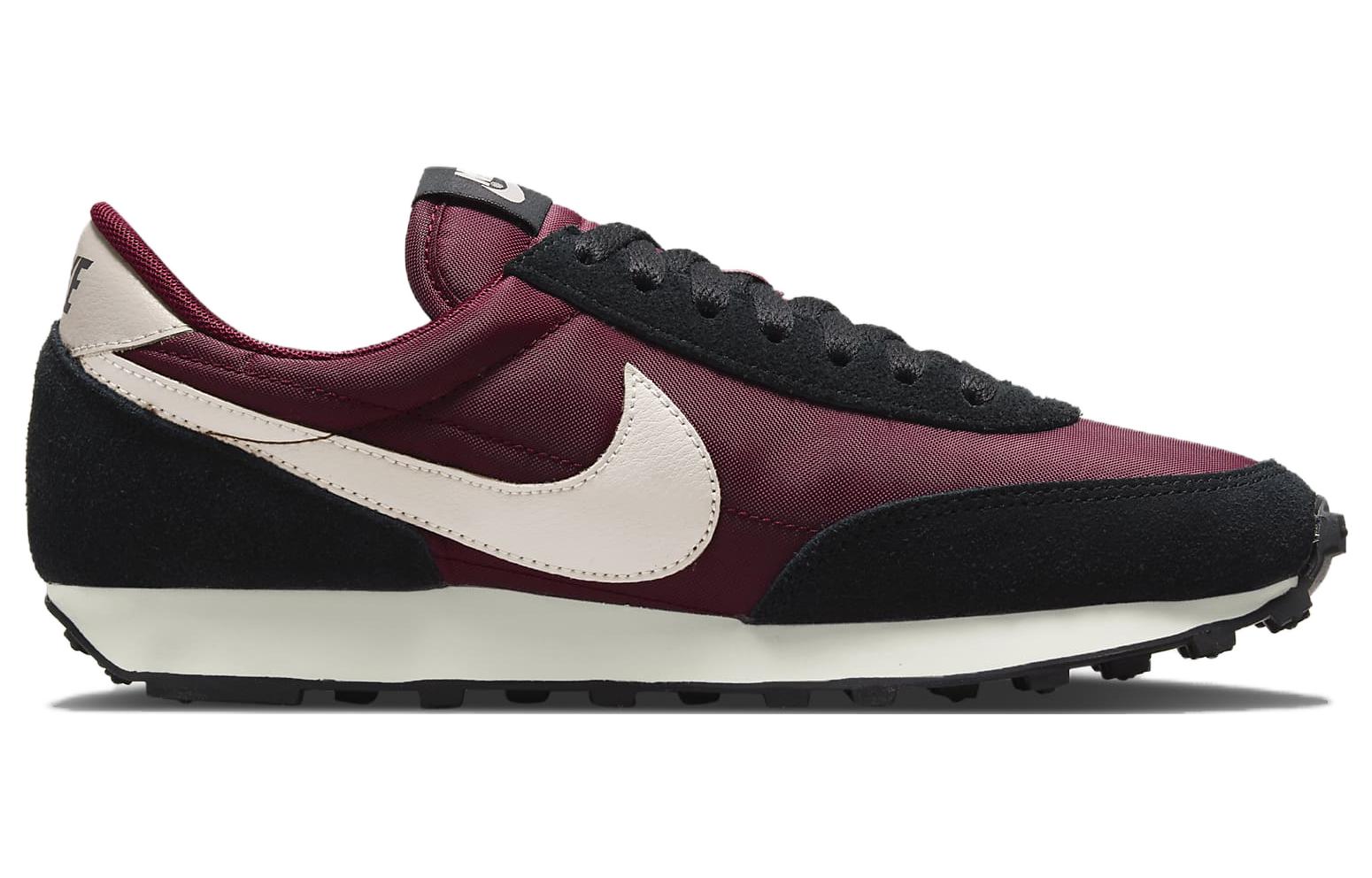 Nike Daybreak Dark Beetroot Women’s