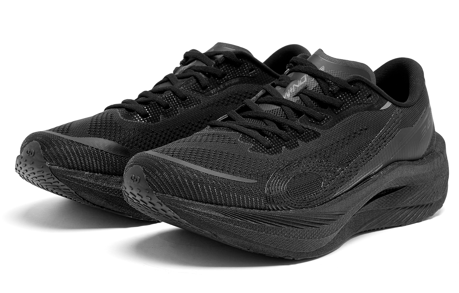 QIAODAN Strong Wind 3.0 PRO Running Shoes Men’s Low Top Black/Silver