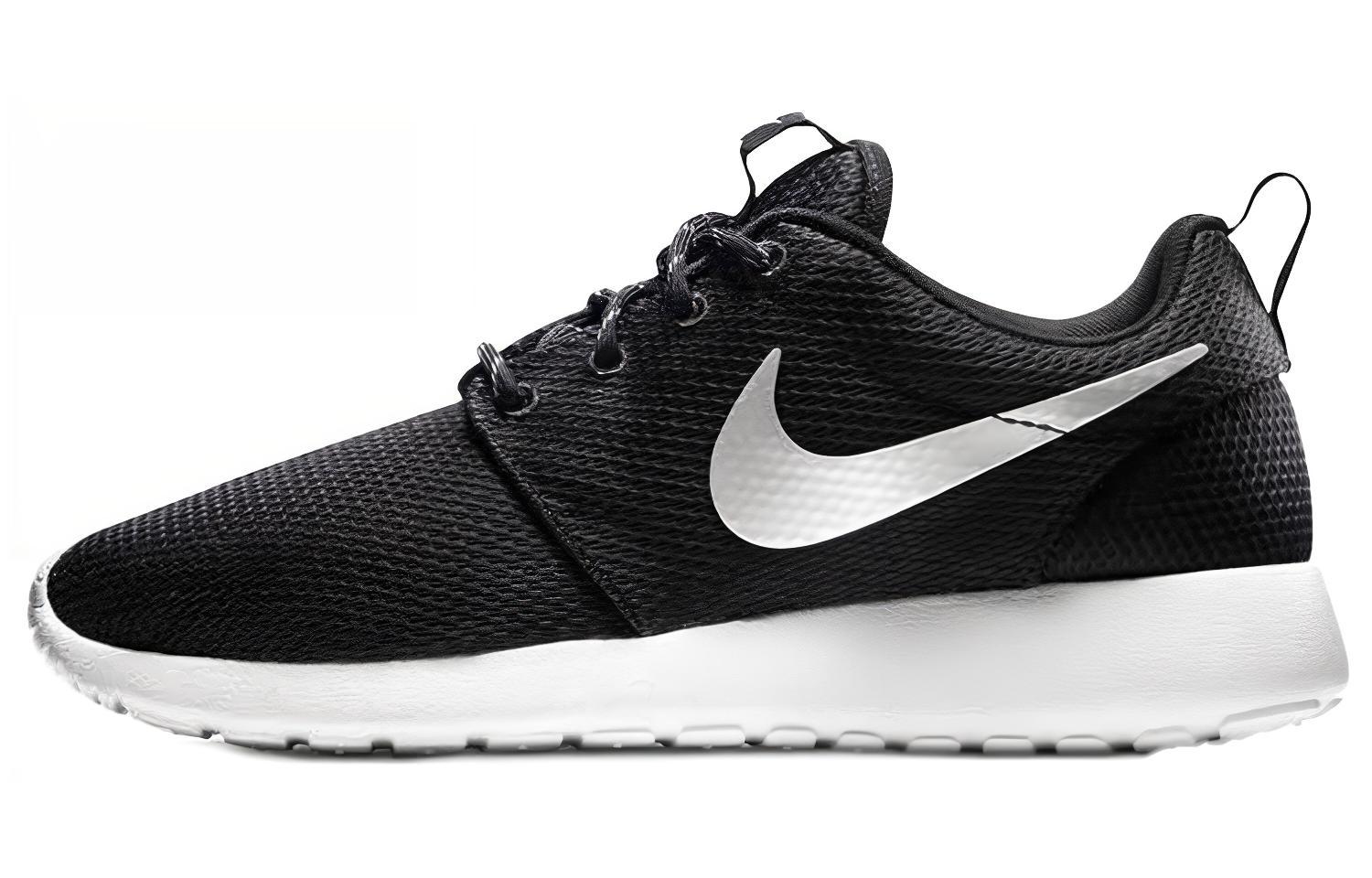 Женские кроссовки Nike Roshe Run (черно-белые)