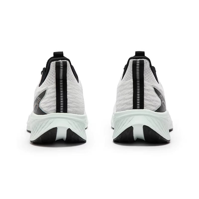 361° Sharp Sparkling 6.0 Slip Resistant Abrasion Resistant Low top Running Shoes Men’s White Green