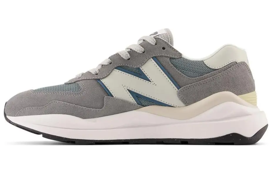 57/40 New Balance 'Sedona Trooper'