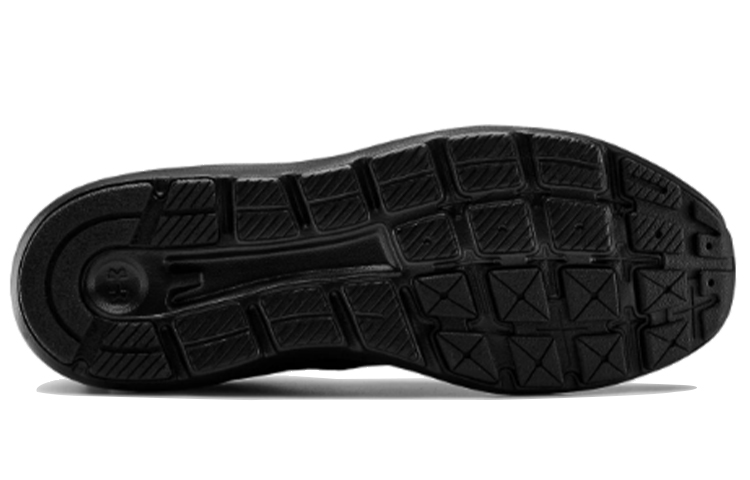 Мужские кроссовки Under Armour Surge (черные) — фото 5