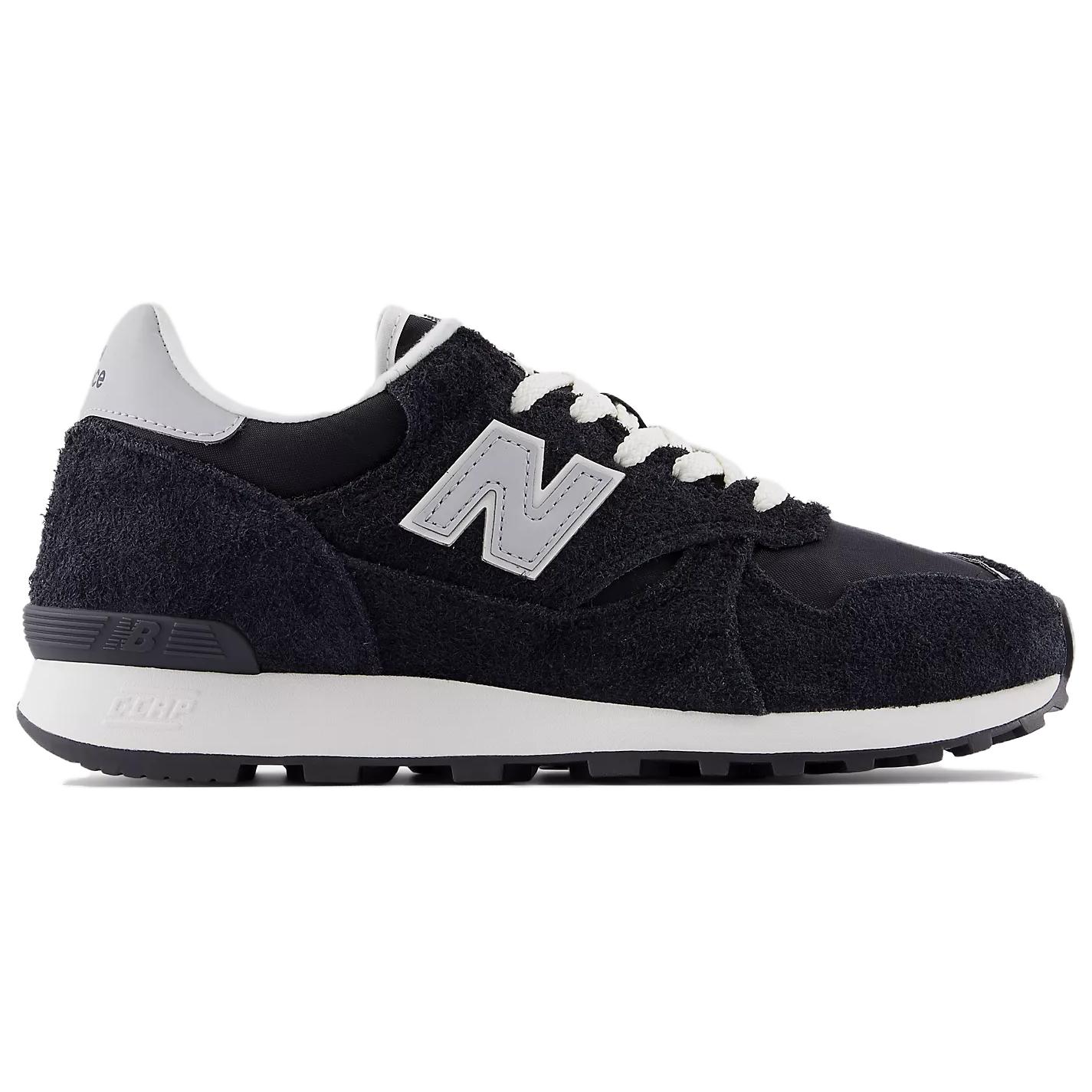 New Balance Suede Low top Sneakers