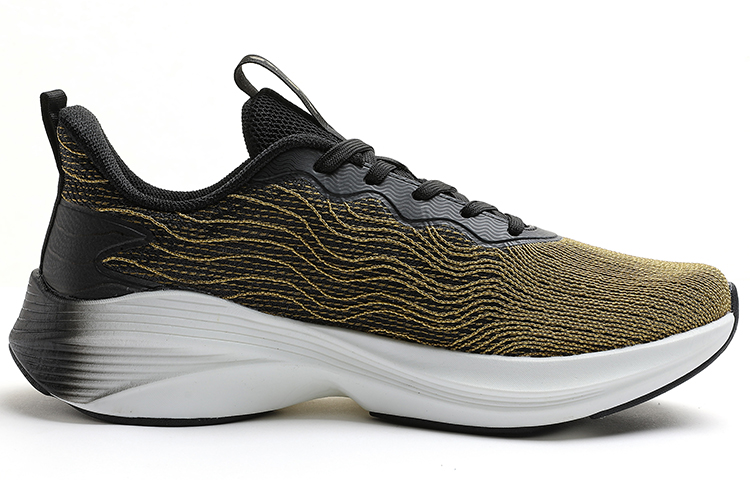 Erke Yidan Collection Lightweight Low top Running Shoes Men’s Black Gold