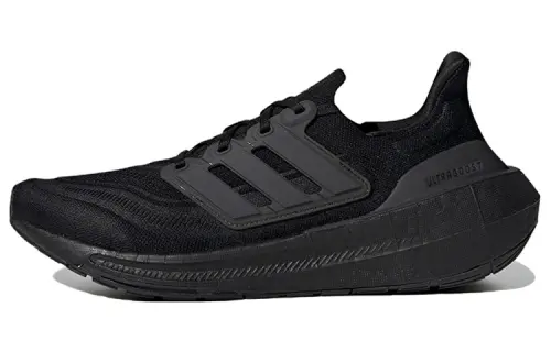 UltraBoost Adidas Light 'Triple Black'