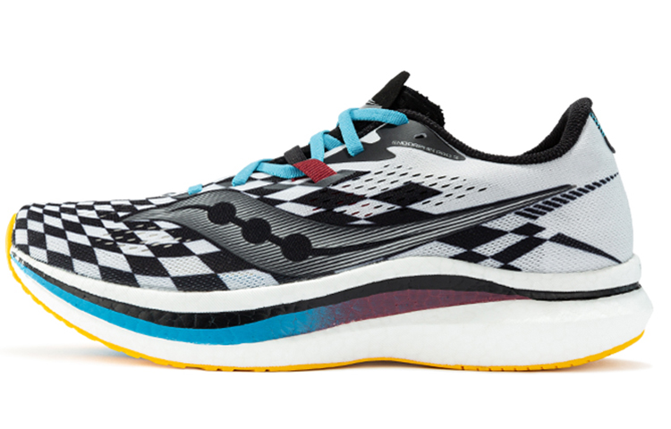 Мужские кроссовки Saucony Endorphin Pro 2 (бело-черные)